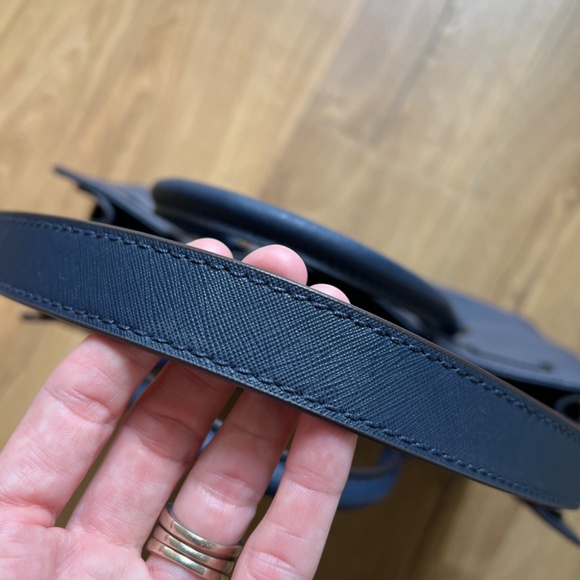 Michael Kors Hamilton Tote - Picture 16 of 16